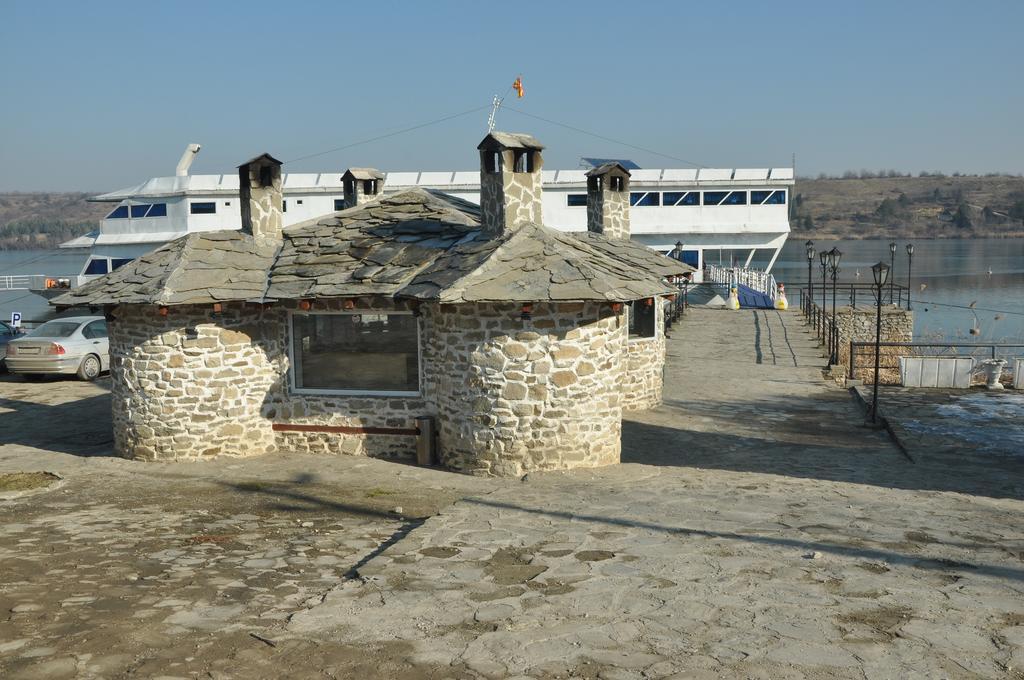 Hotel Brod Panini Veles Exterior foto